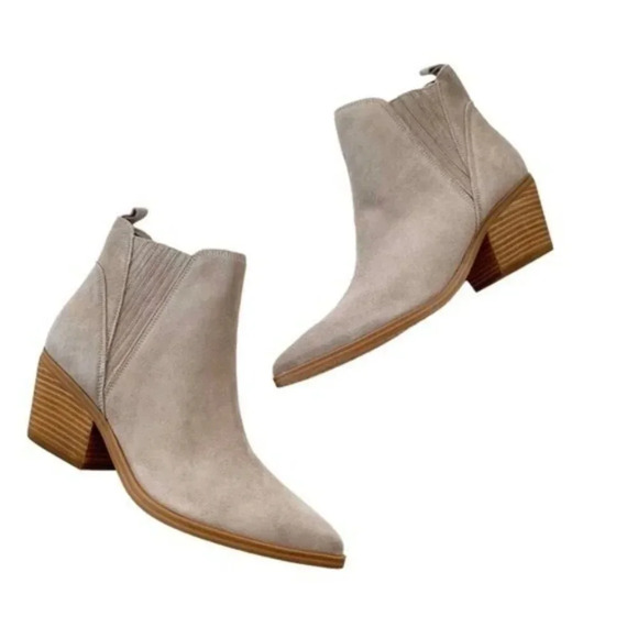 Marc Fisher Suede Leather Teona Light Grey Ankle Cowboy Boot Size 7.5 NWT - Picture 10 of 15